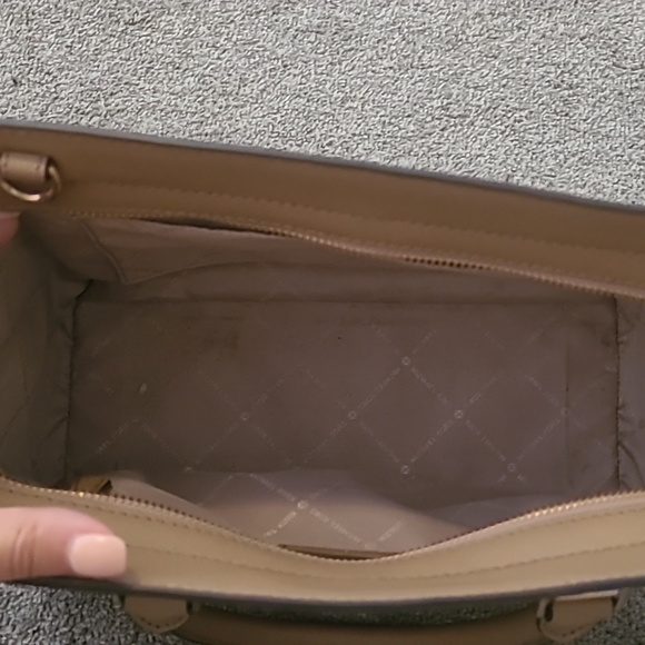 Tan Michael Kors leather tote bag - Picture 6 of 14